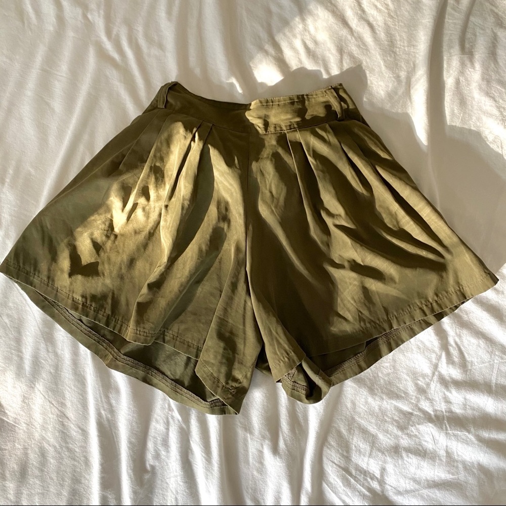 Korean Olive Green Shorts Looks Like Skirt Skort